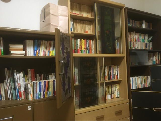 ふじみ野市での古本買取。いっぱいの本棚