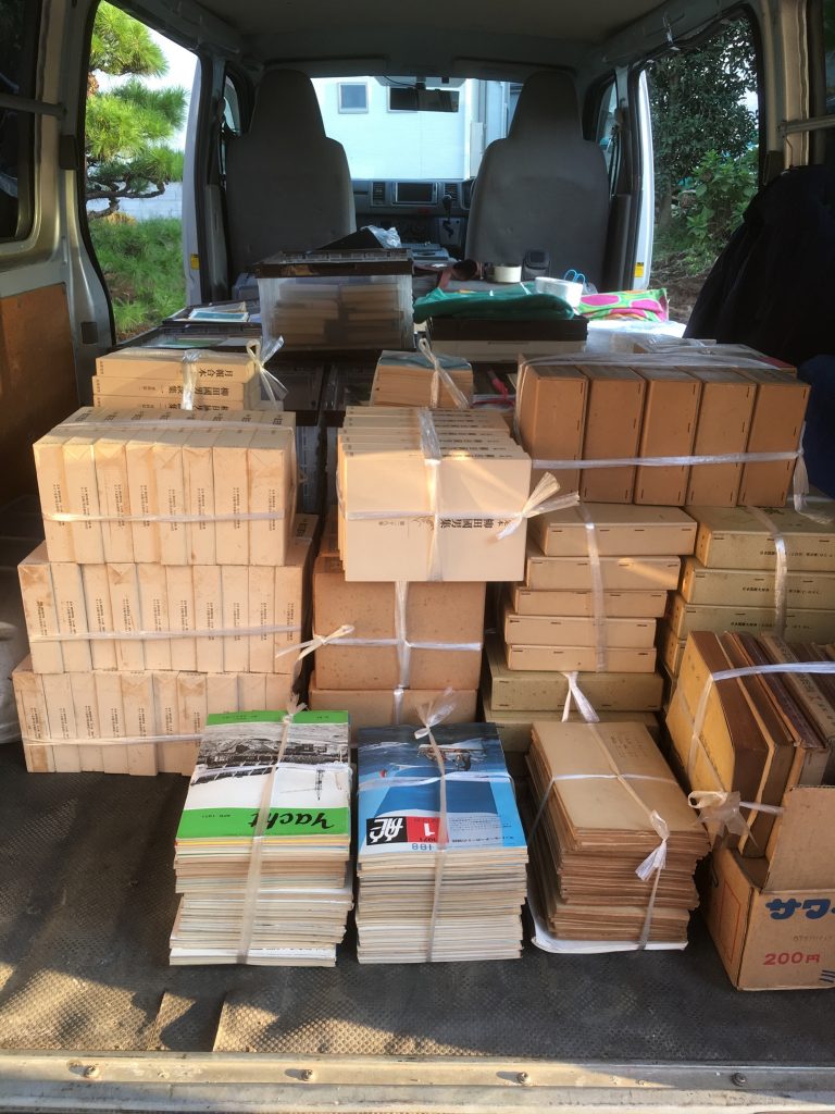 埼玉県鶴ヶ島市で出張買取した古本の山