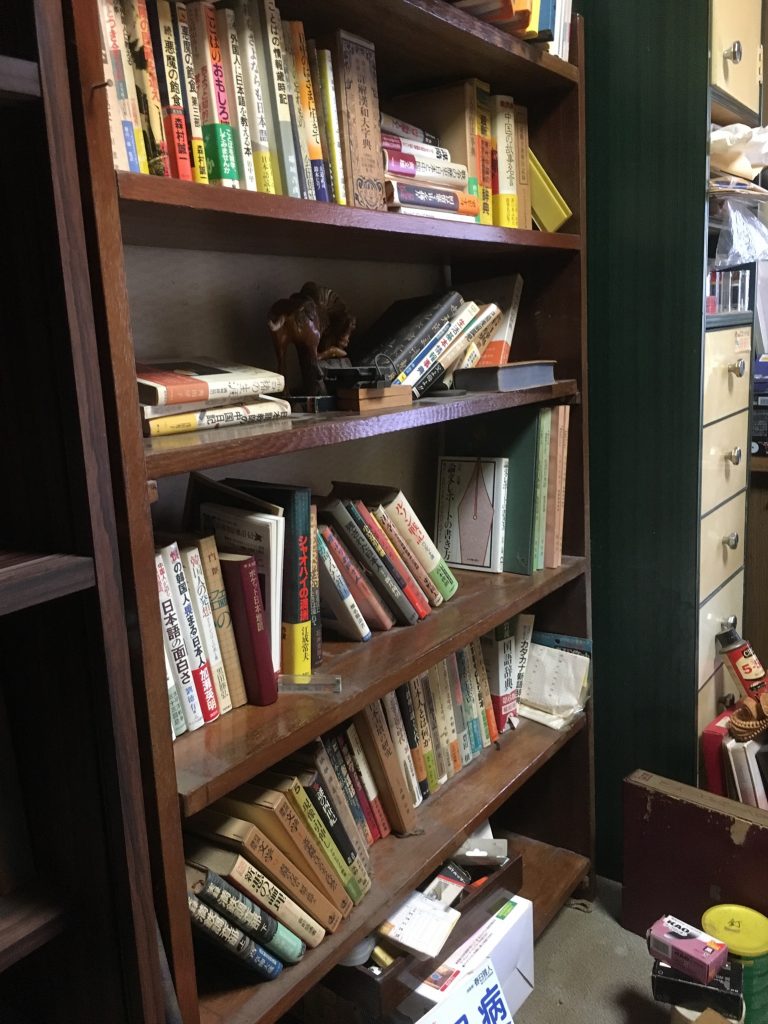 入間市での出張買取の様子ビフォー4