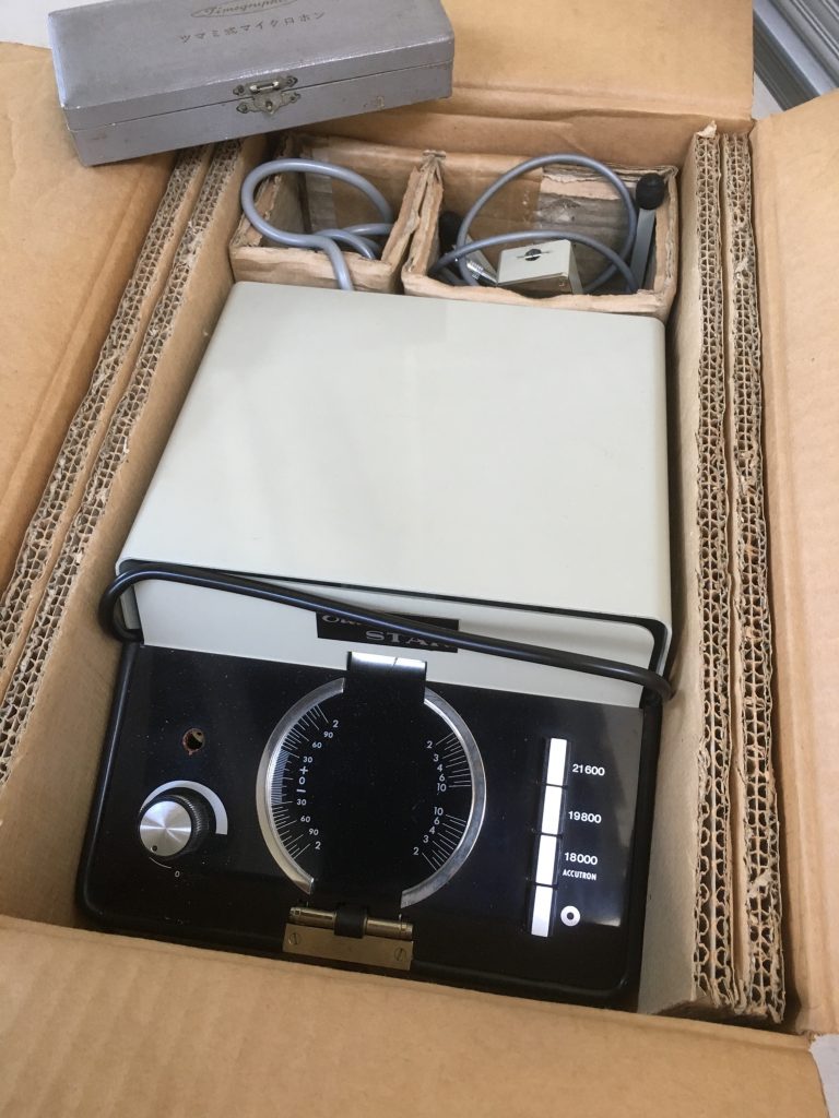 古本出張買取と同時にタイムグラファーを買取